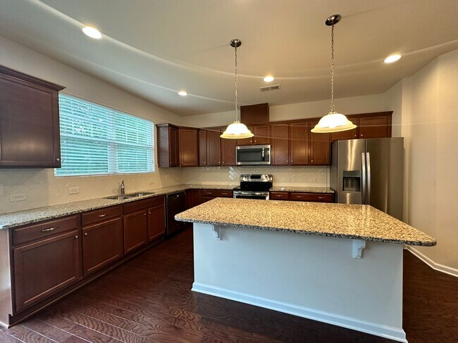 Building Photo - 1460 Salem Creek Dr