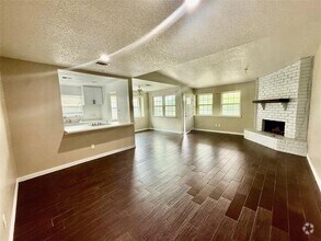 Building Photo - 8818 Fern Valley Dr