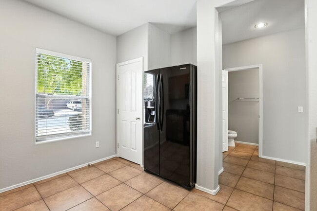 Building Photo - 21116 Avenida Del Valle Ct