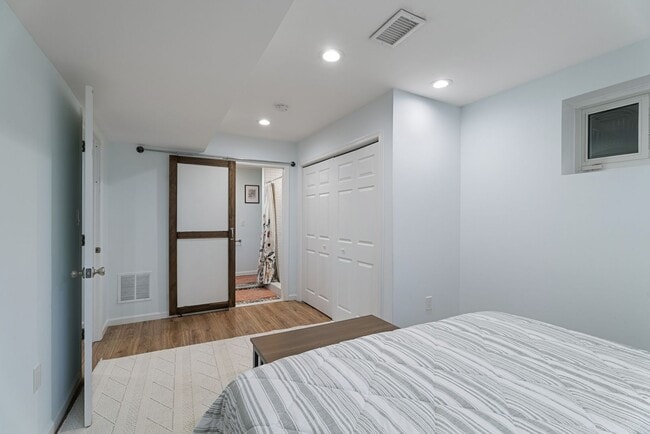 Building Photo - 3100 Franklin St