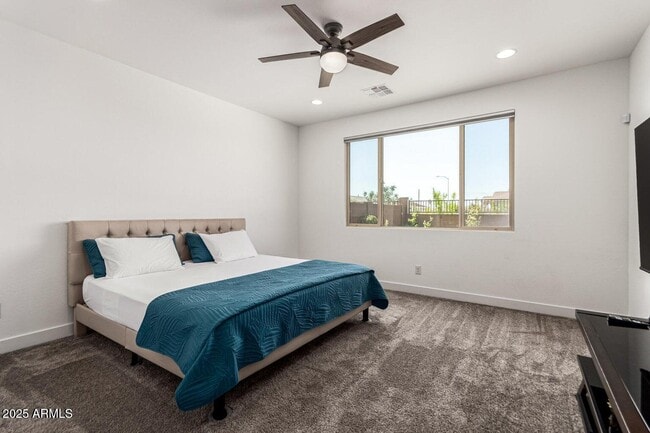 Building Photo - 8773 W Medlock Dr