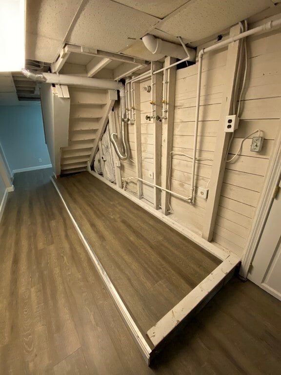 Building Photo - 12 Avon St