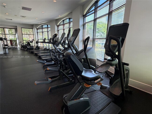 Building Photo - 600 W Las Olas Blvd