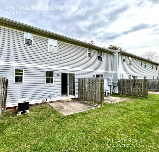 Building Photo - 464 Tanglewood Ln