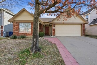 Building Photo - 2918 St Rita Dr