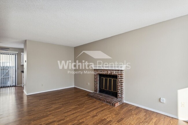 Building Photo - 9316 E Funston St