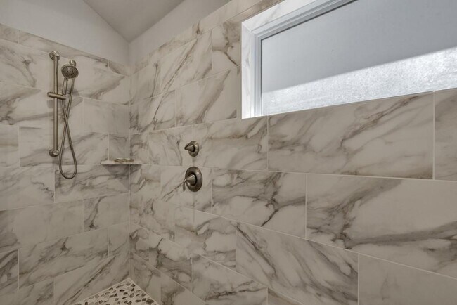 Building Photo - 2287 Gran Cielo Trl