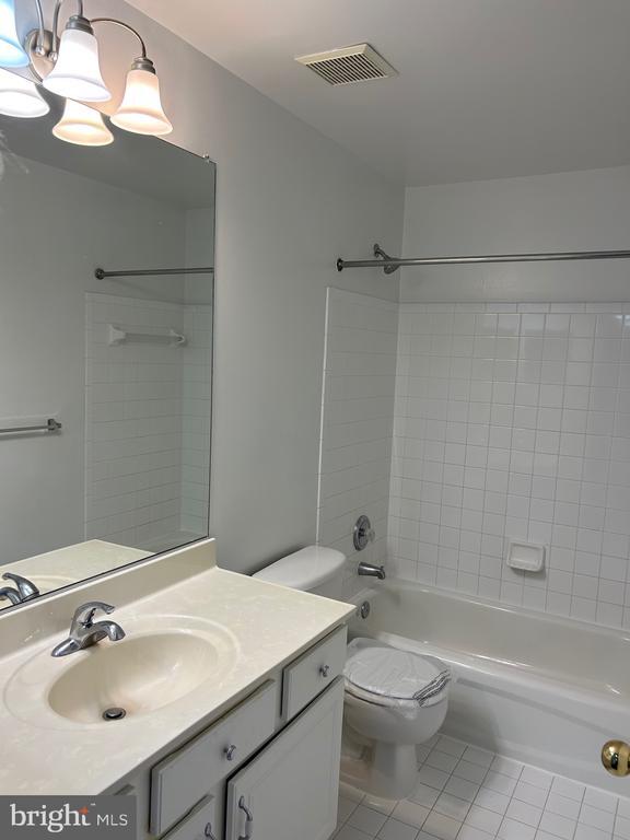 Building Photo - 46728 Hollow Mountain Pl