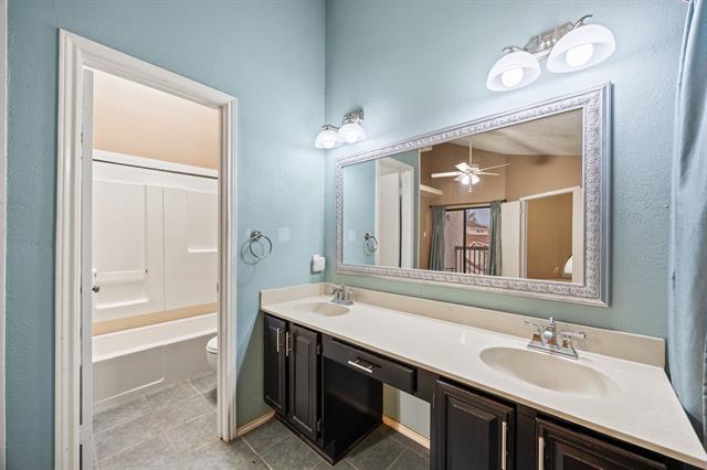 Building Photo - 559 Ranch Trail