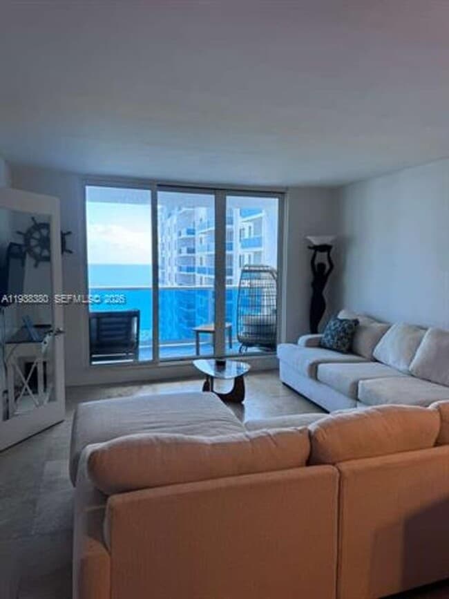 Building Photo - 2301 Collins Ave