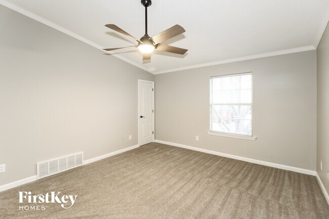Building Photo - 11595 Millwind Dr