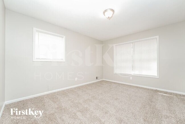 Building Photo - 30 Cotton Cir