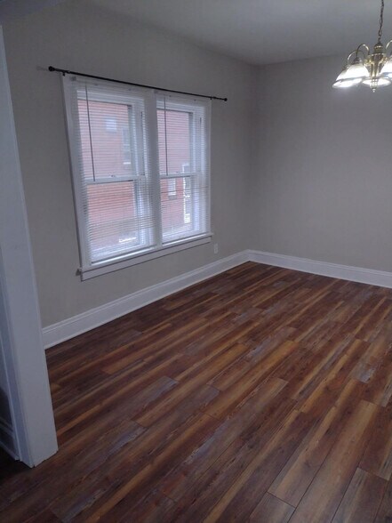 Building Photo - 3126 Kensington Rd