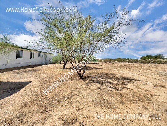Building Photo - 9630 W Calle Cibeque
