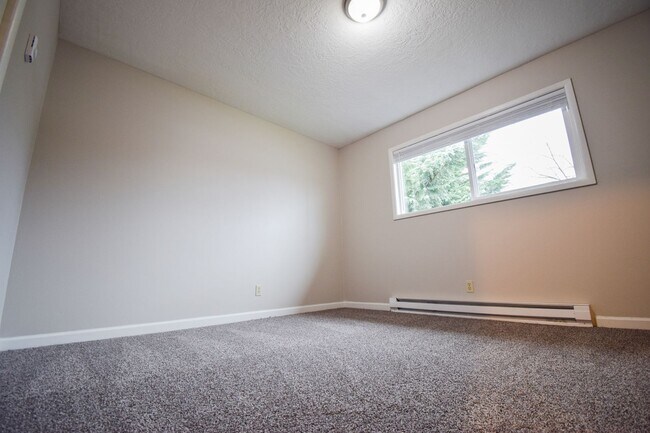 Building Photo - 3129-3133 19