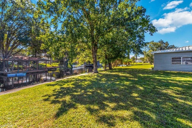 Building Photo - Charming 2BR/2BA Waterfront Home for Rent ...