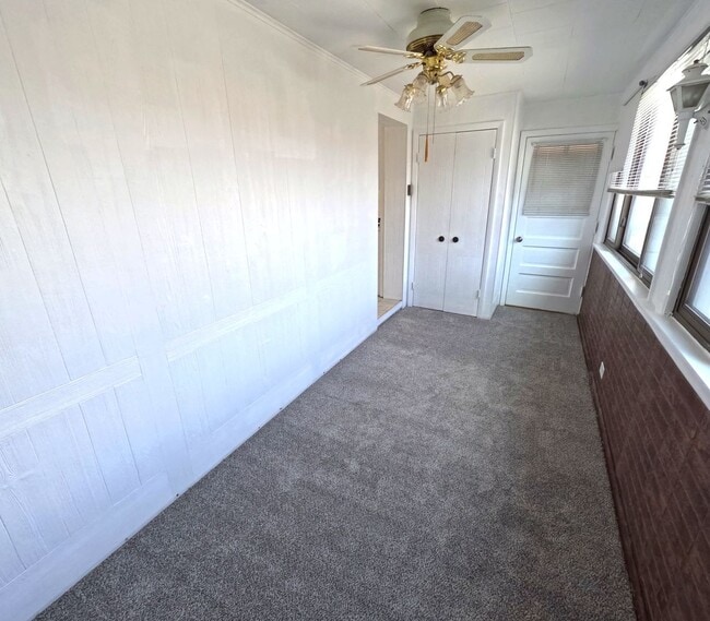 Building Photo - Beautiful Home Lowell Ave.