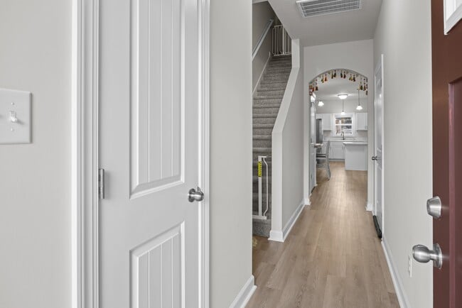 Building Photo - 243 Shallowbag Bay Ln