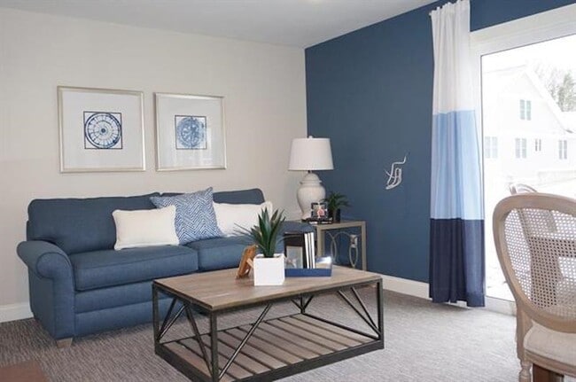 Building Photo - 23 Northfield Dr