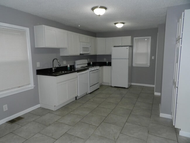 Building Photo - 4573 3rd St