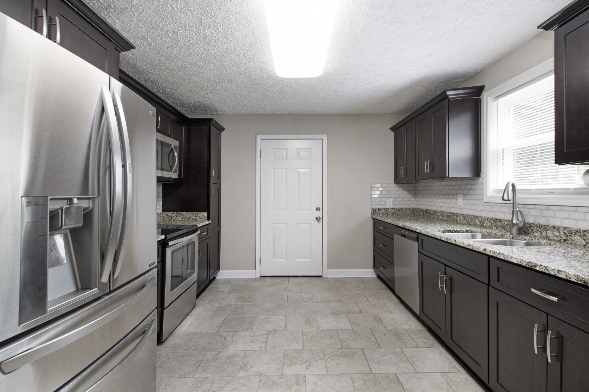 Building Photo - 666 Annex Ave