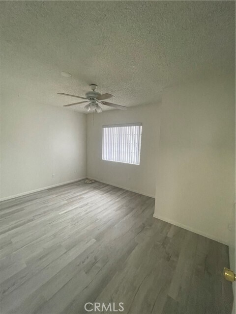 Building Photo - 151 E 95th St