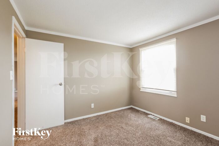 Building Photo - 9015 Caminito Ct