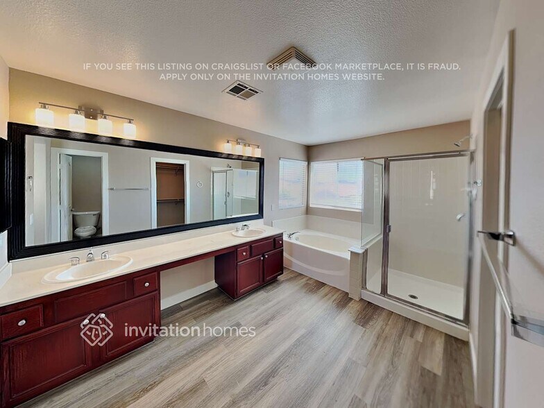 Building Photo - 1204 Bistro Bay Ave