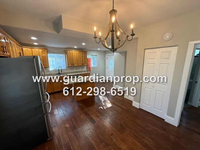 Building Photo - House on Selby Avenue Available Now, HW Fl...