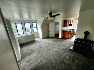 Building Photo - 44 Kendall Ave