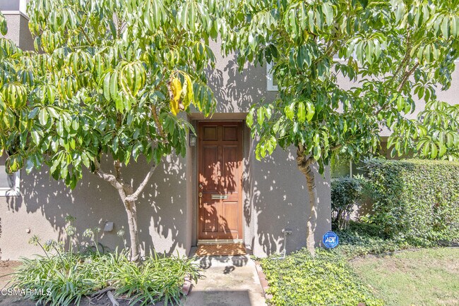 Primary Photo - 18134 Killion St