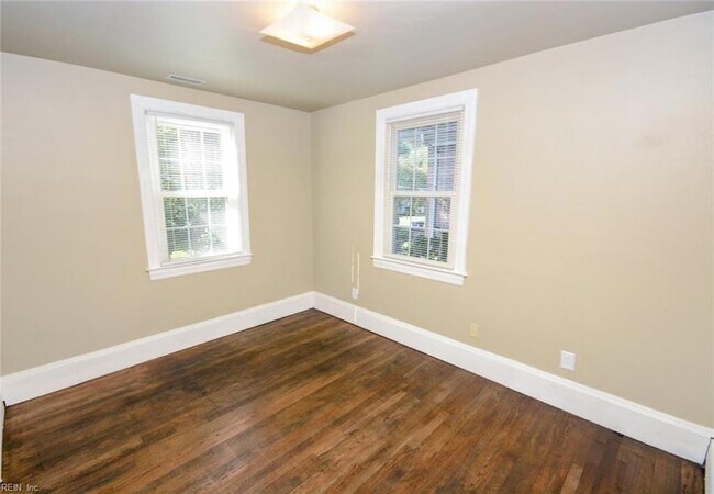 Building Photo - 1330 Monterey Ave