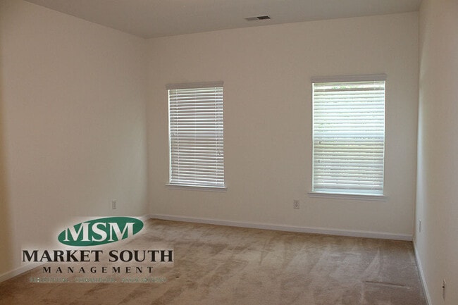 Building Photo - **COMING SOON!!!**  HIGHLANDS CROSSINGS TOWNHOMES