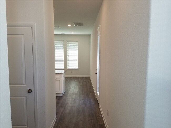 Building Photo - 535 Bristol Tide Ct