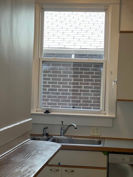 Building Photo - 821 Harrison St