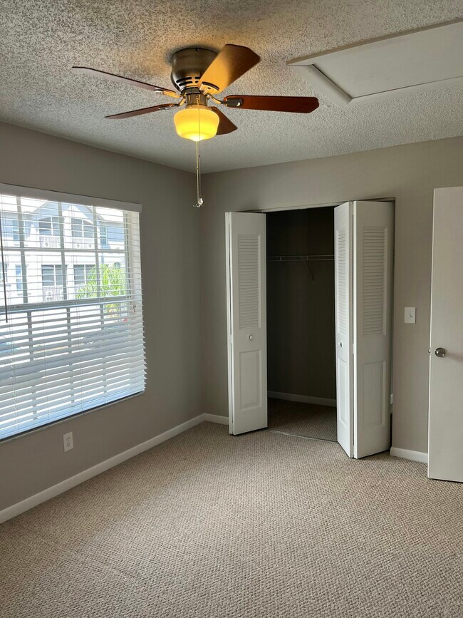 Building Photo - 5226 Sunridge Palms Dr