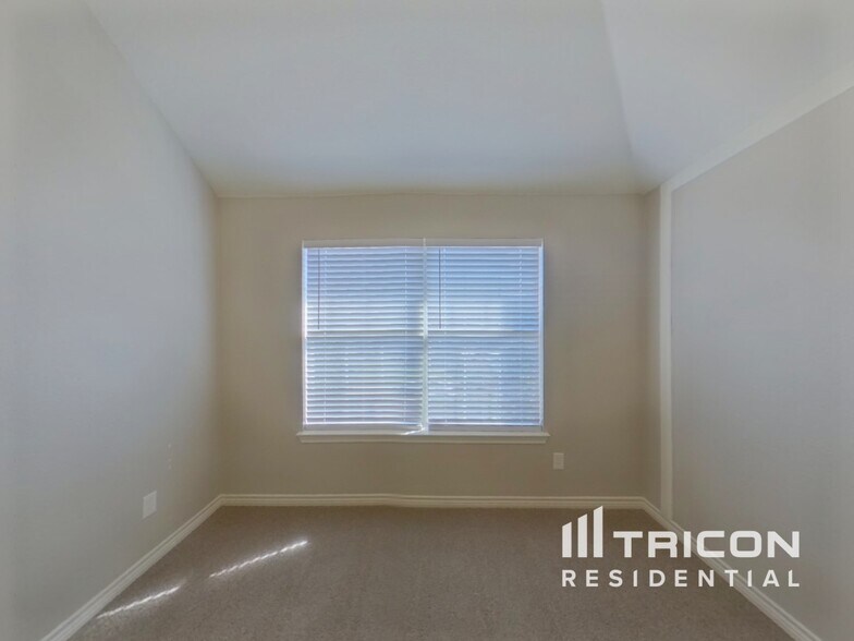 Building Photo - 7133 Denver City Dr