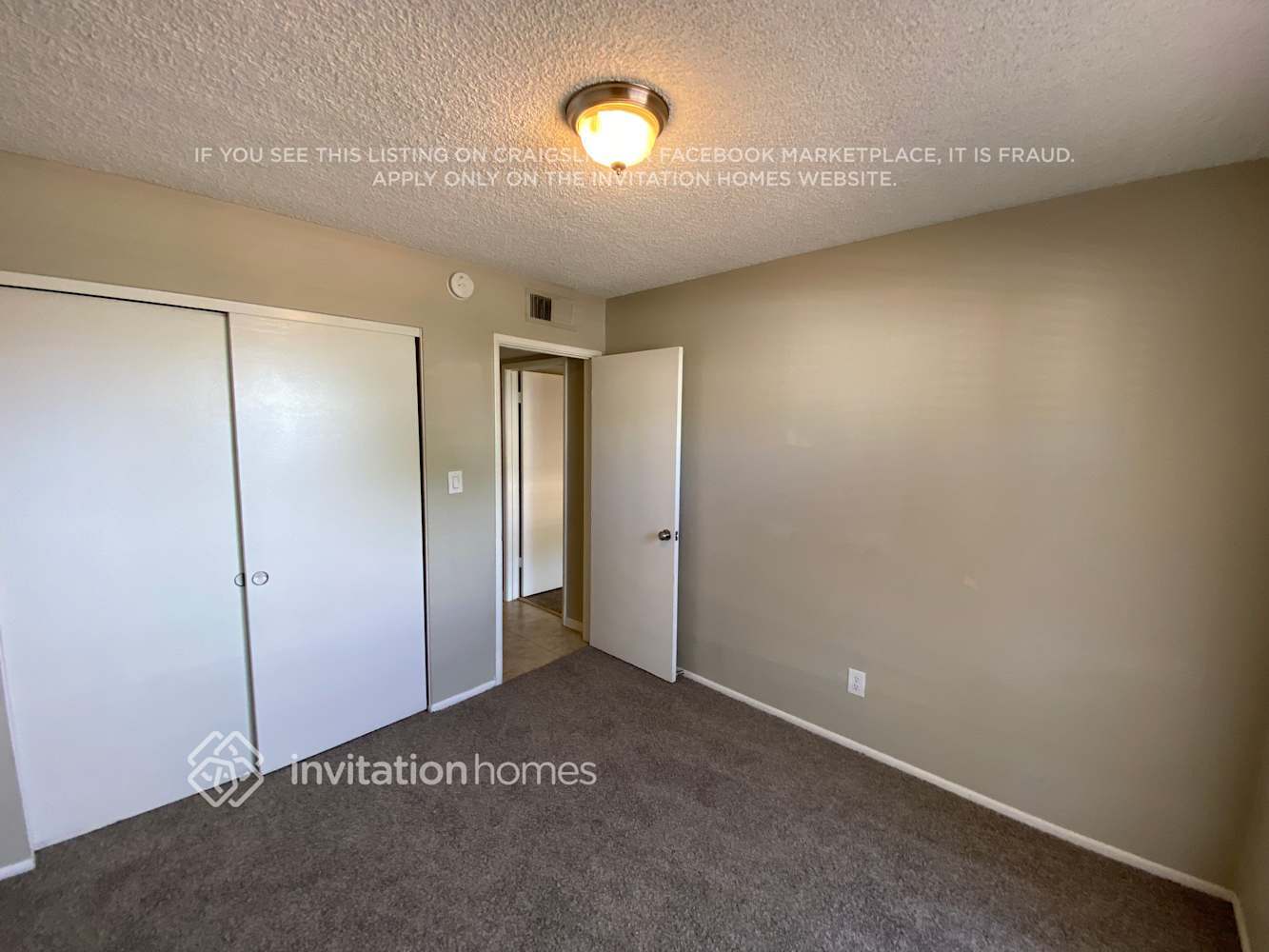Building Photo - 2515 E Coronita Cir
