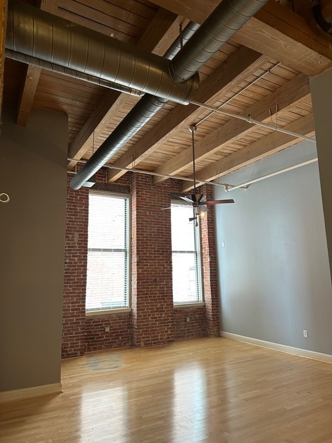 Building Photo - 612 Central St