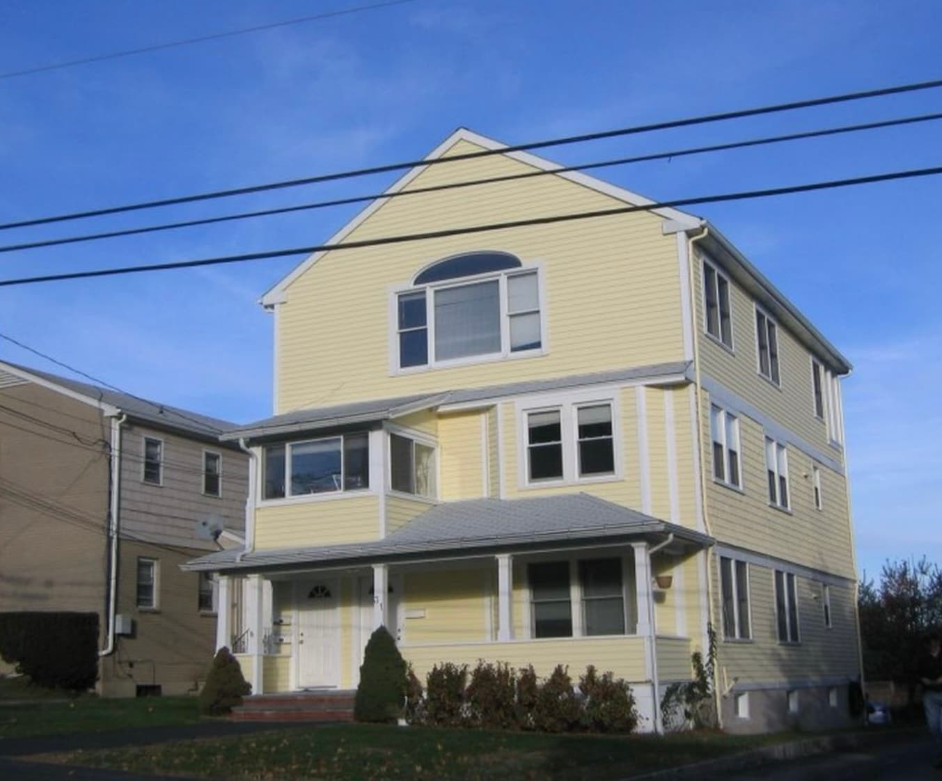 Building Photo - 31 Woodbury Ave