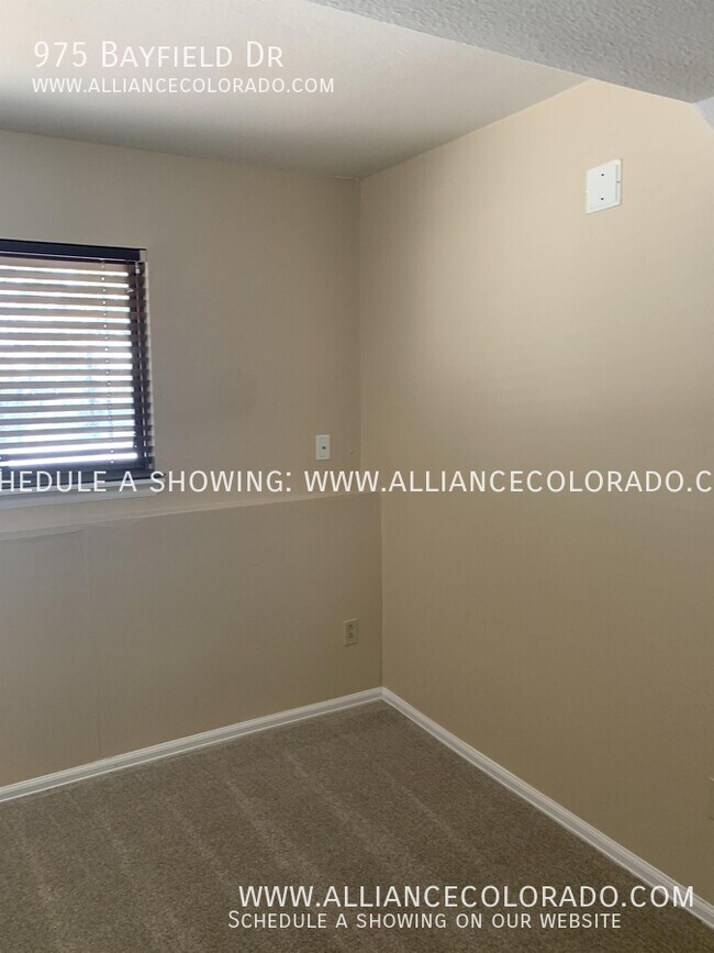 Building Photo - 975 Bayfield Dr