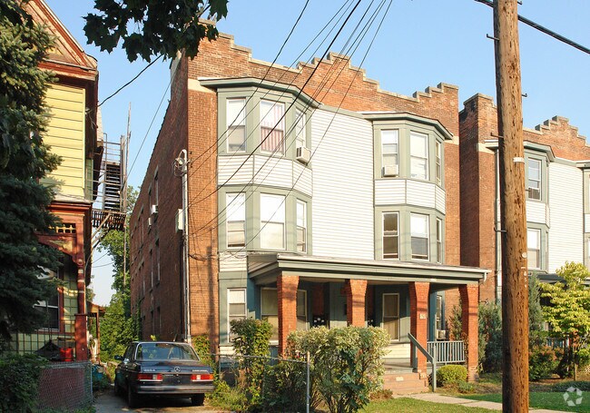 Primary Photo - 79 Garden St