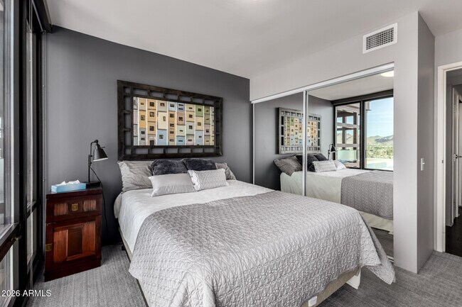 Building Photo - 4808 N 24th St