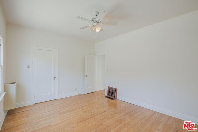 Building Photo - 751 S Detroit St