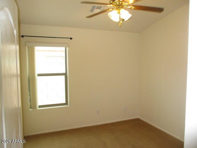 Building Photo - 694 E Saddle Way