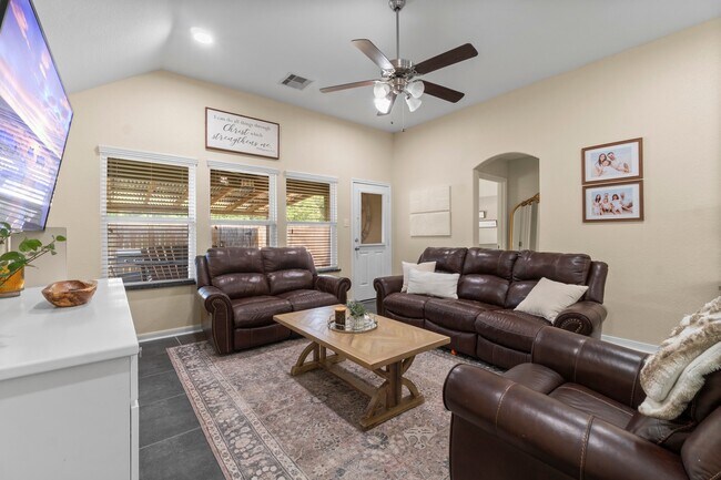 Building Photo - 28987 Birch Green Way