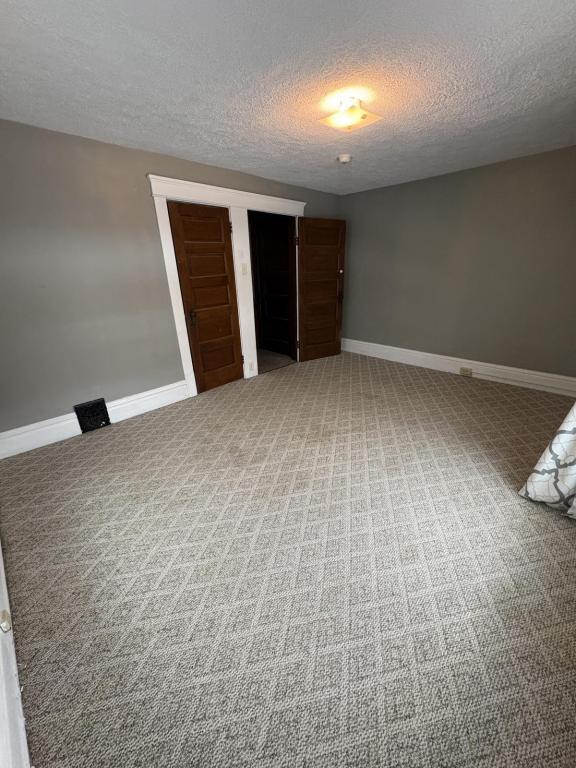 Building Photo - 242 W Summit St