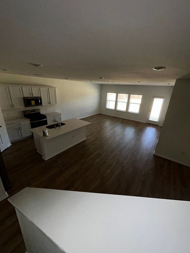 Building Photo - Charming 4 beds 3 baths in Leander!