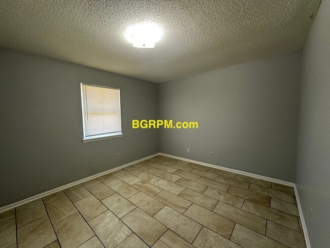 Building Photo - 1118 S Bailey St