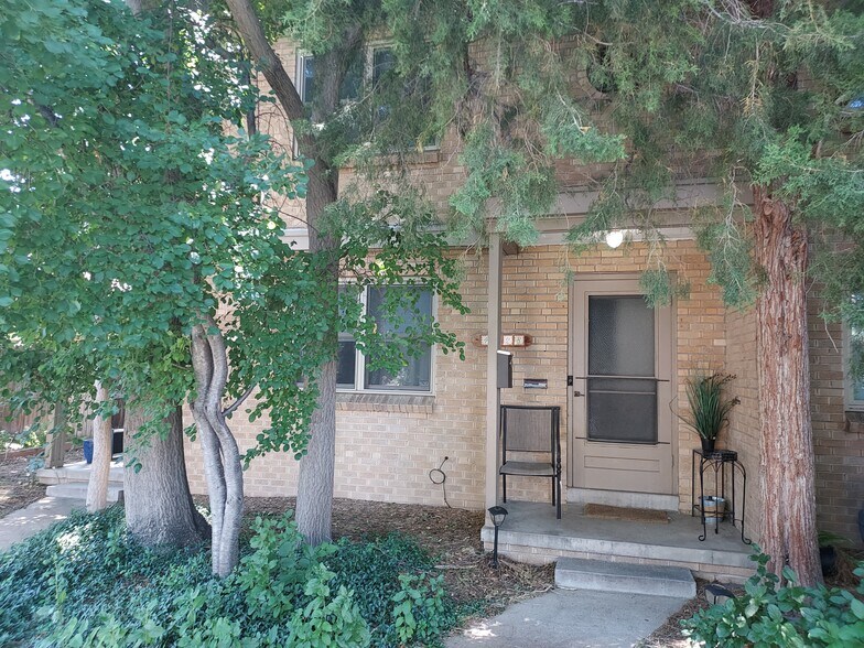 Primary Photo - 4828 E 19th Ave